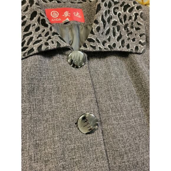 ANDA Cheetah Trim Long Coat - Picture 6 of 8